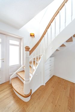 Treppenbau Mayer